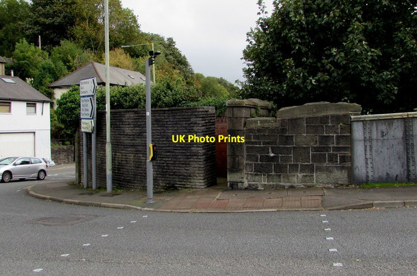 Photo 6"x4" Urinal entrance on a Ton Pentre corner Rhondda c2018