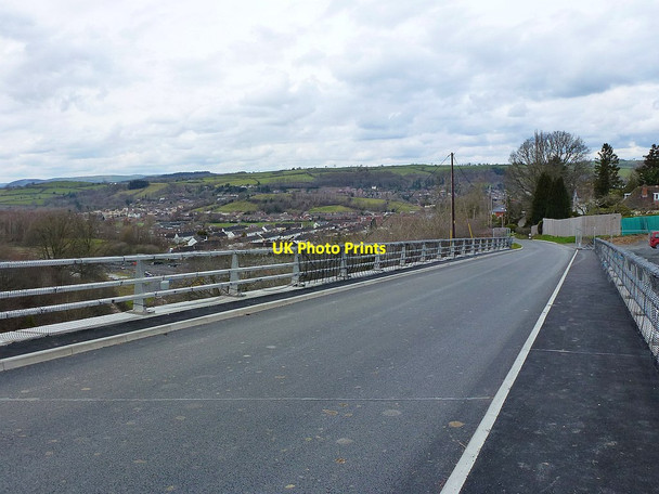 Photo 6"x4" Looking down the Upper Dolfor Road bridge Newtown\/Y Drenewydd c2018