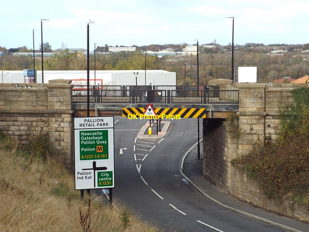 Photo 6"x4" Former railway bridge at Pallion, Sunderland Sunderland\/NZ3957 c2018