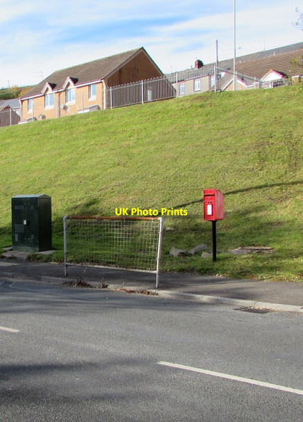Photo 6"x4" Queen Elizabeth II postbox and a telecoms cabinet, Blackmill Road, Lewistown Lewistown c2018