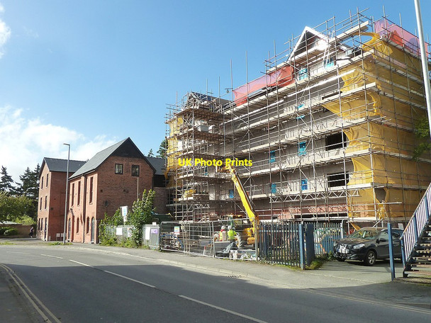 Photo 6"x4" Glan-y-Dwr development Newtown\/Y Drenewydd c2017