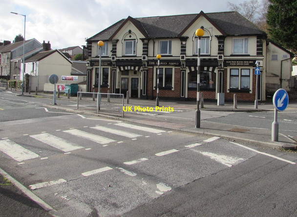Photo 6"x4" Zebra crossings to the Dukes Arms, Morriston, Swansea Graig Trewyddfa c2018