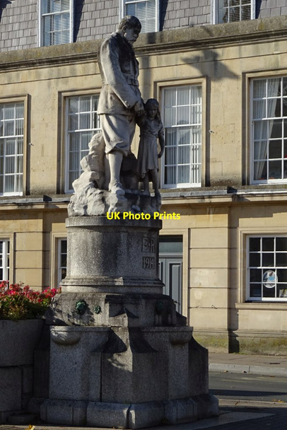 Photo 6"x4" Statue of Edward VII and drinking fountain Cheltenham c2018