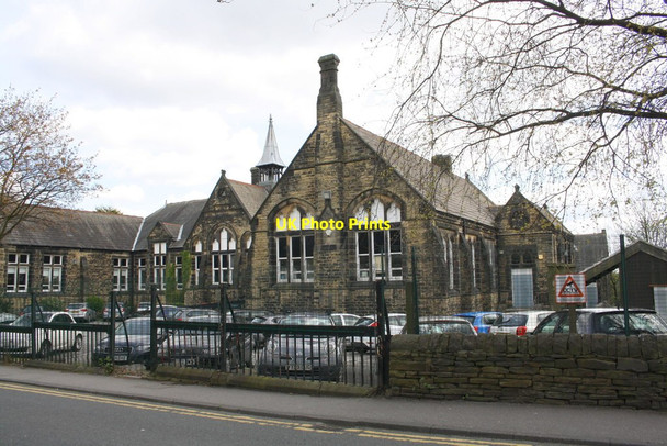 Photo 6"x4" Hough Lane Centre, Hough Lane Pudsey\/SE2233 c2017