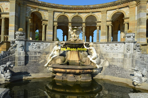 Photo 6"x4" Fountain, Hever Gardens Chiddingstone c2018
