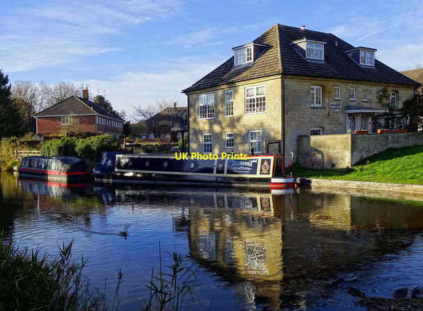 Photo 6"x4" Narrowboat 'Gloriana', Kennet & Avon Canal, Hungerford Hungerford\/SU3368 c2018