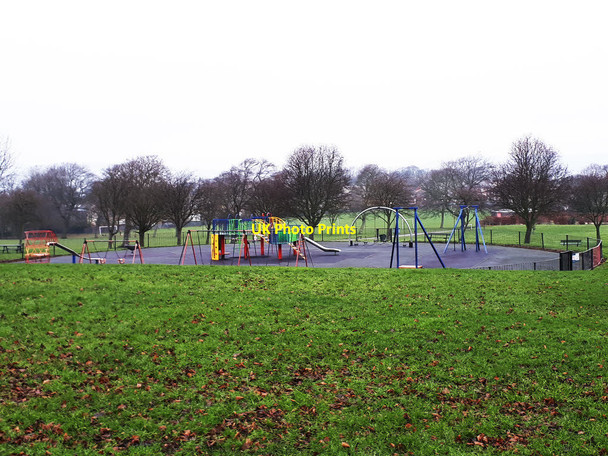 Photo 6"x4" Bramley Park: children's playground Pudsey\/SE2233 c2018