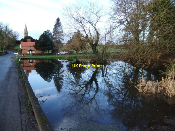 Photo 6"x4" Village pond at Warter Warter c2018