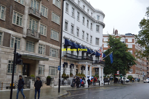 Photo 6"x4" Rose Garden Hotel Paddington\/TQ2681 c2018