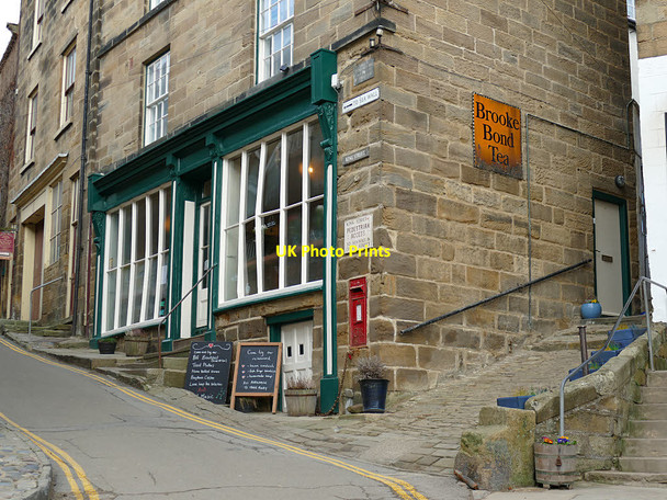 Photo 6"x4" Cafe on King Street, Robin Hood's Bay Fylingthorpe c2019