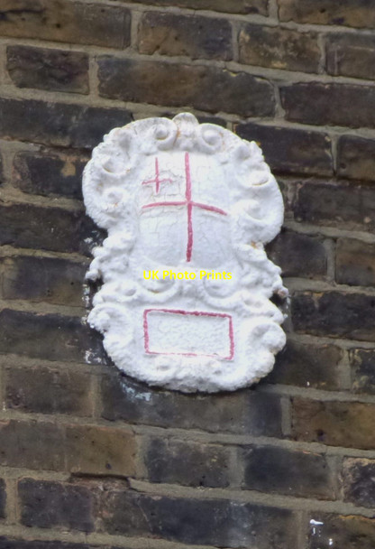 Photo 6"x4" Old Boundary Marker by Mount Terrace, Stepney Parish Stepney\/TQ3481 c2012