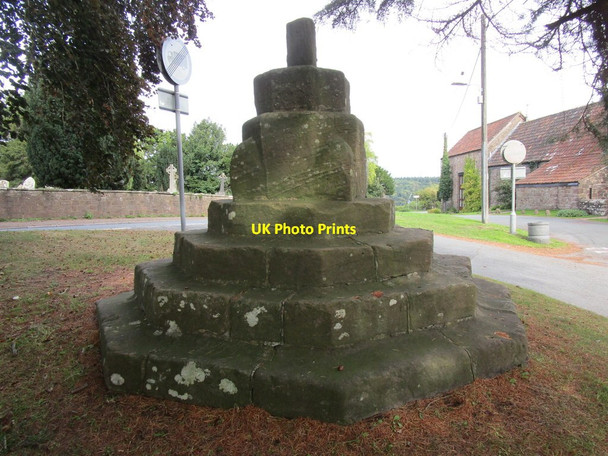 Photo 6"x4" The Village Cross, Staunton Staunton\/SO5512 c2018