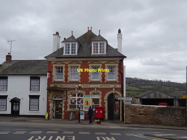 Photo 6"x4" Bromyard Post Office Bromyard c2019