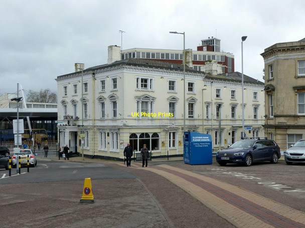 Photo 6"x4" Station Hotel, Gloucester Gloucester c2019