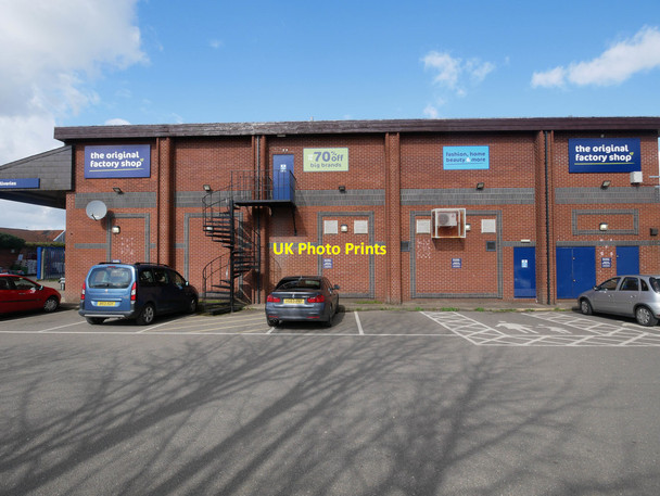 Photo 6"x4" Rear of Original Factory Shop Watton\/TF9100 c2019