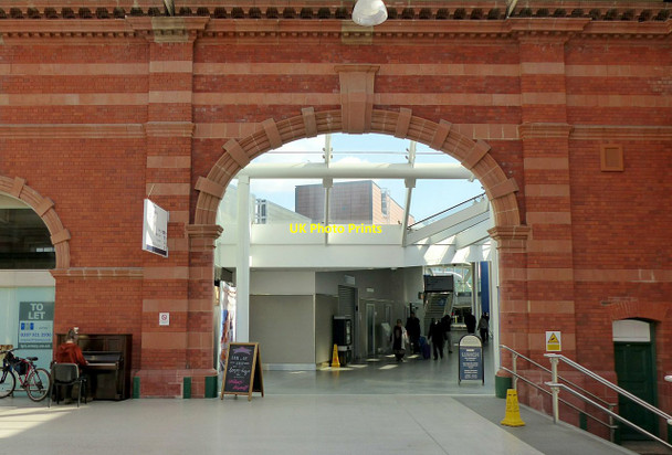 Photo 6"x4" New arch at Nottingham Station Nottingham\/SK5641 c2019