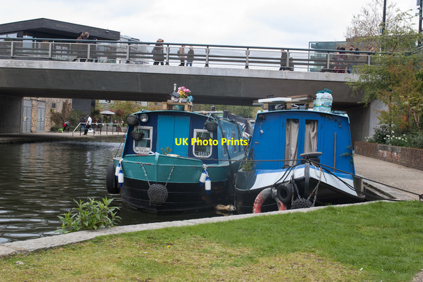 Photo 6"x4" Kings Cross : narrow boats London c2019