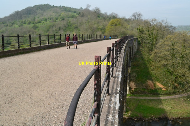 Photo 6"x4" Monsal Trail on the Monsal Viaduct Little Longstone c2019