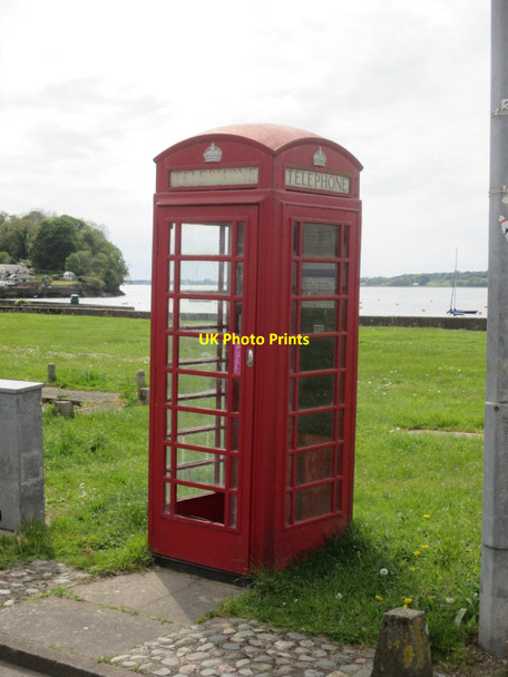 Photo 6"x4" A red telephone kiosk, Y Felinheli Y Felinheli c2019