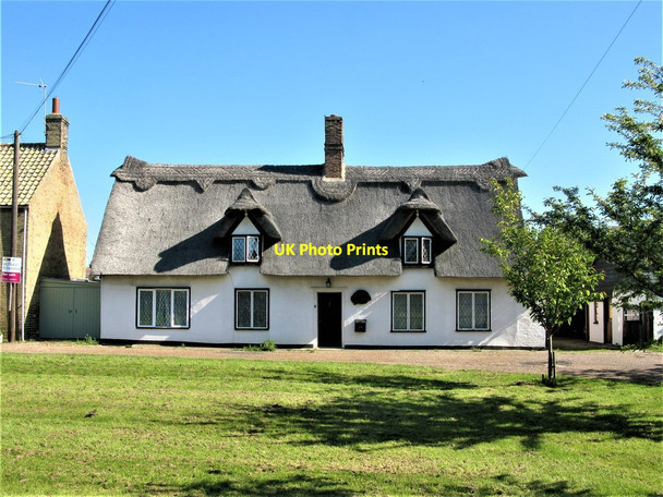 Photo 6"x4" Chestnut Cottage, Village Green, Wicken Wicken\/TL5670 c2019