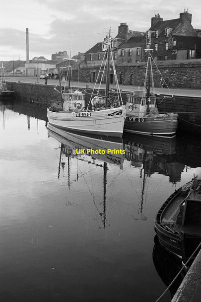 Photo 6"x4" Fishing boats, Wick Harbour, 1965 Wick\/ND3650 c1965