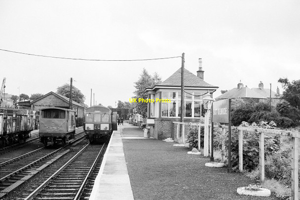 Photo 6"x4" East Kilbride Station, 1965 East Kilbride\/NS6354 c1965