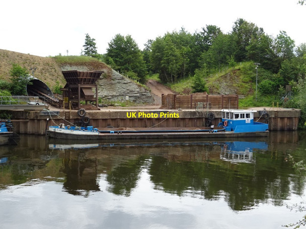 Photo 6"x4" Barge by Ryall Quarry Grov c2019
