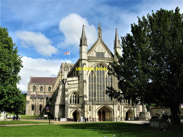 Photo 6"x4" Winchester Cathedral (Cathedral Church of the Holy Trinity) Winchester c2019
