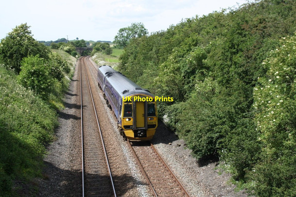 Photo 6"x4" Train about to pass under Mosber Lane Bridge approaching Gargrave Bank Newton c2019