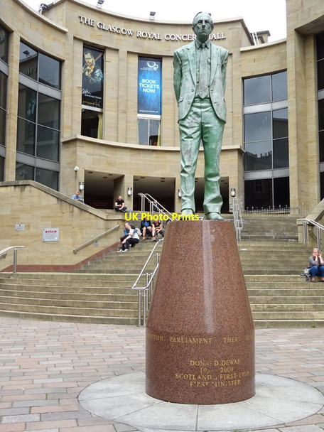 Photo 6"x4" Statue of Donald Dewar Glasgow c2019