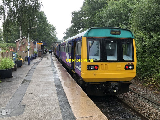 Photo 6"x4" Pacer Train, Rose Hill Station Marple c2019