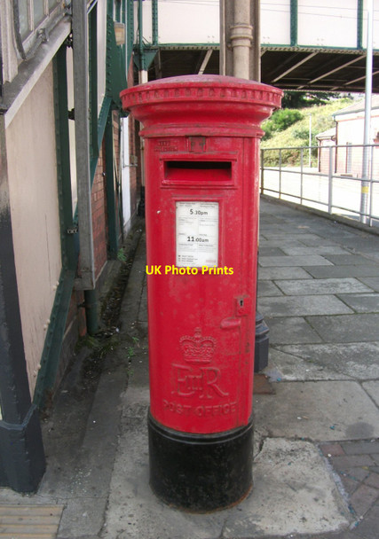 Photo 6"x4" Elizabeth II pillar box at railway station, Bangor Bangor\/SH5771 c2019