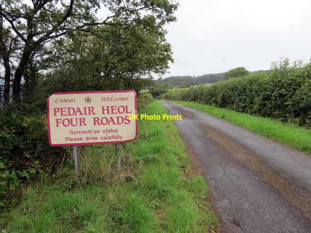Photo 6"x4" Pentre Pedair Heol \/ Four Roads Village Four Roads\/SN4409 c2019
