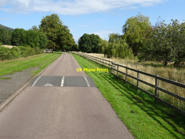 Photo 6"x4" Road approaching Worcestershire Golf Club Malvern Wells c2019