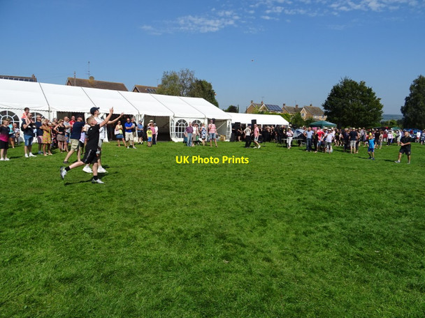 Photo 6"x4" Twyning fete Twyning Green c2019