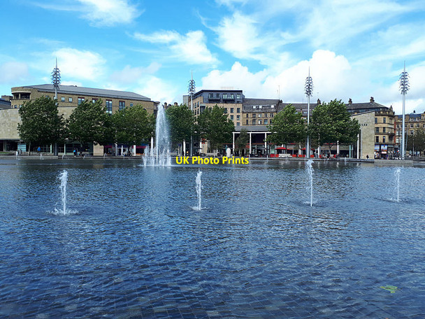 Photo 6"x4" Fountains in City Park, Bradford - detail Bradford\/SE1632 c2019