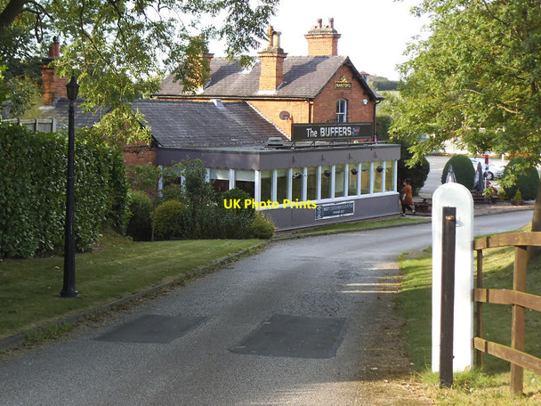 Photo 6"x4" The Buffers pub, Scholes Arthursdale c2019