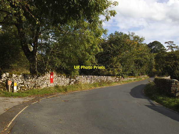 Photo 6"x4" Postbox in the wall near Linton  Linton\/SD9962 c2019