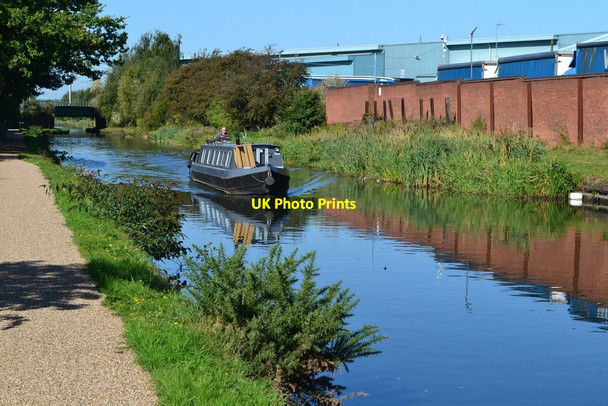Photo 6"x4" Narrowboat on the New Main Line at Albion Oldbury\/SO9888 c2019