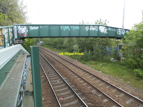Photo 6"x4" Railway footbridge to Burley Park Leeds\/SE3034 c2019