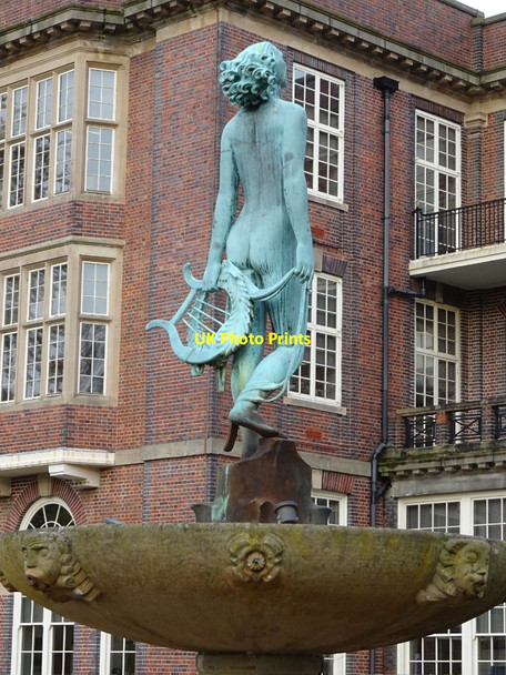 Photo 6"x4" Statue of Terpsichore Bournville c2019