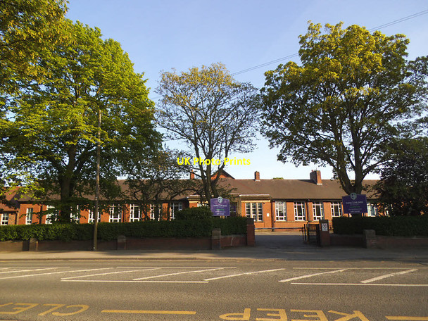 Photo 6"x4" Three Lane Ends Academy, Castleford Castleford c2019