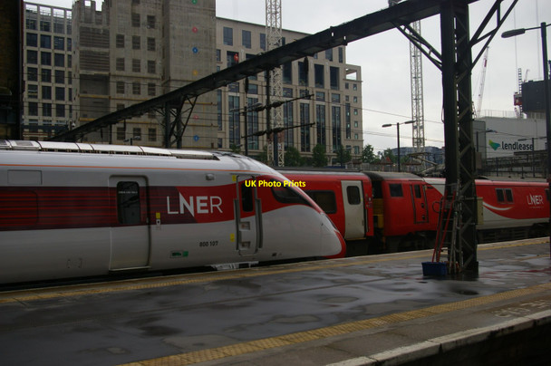 Photo 6"x4" LNER Azuma train, Kings Cross London c2019