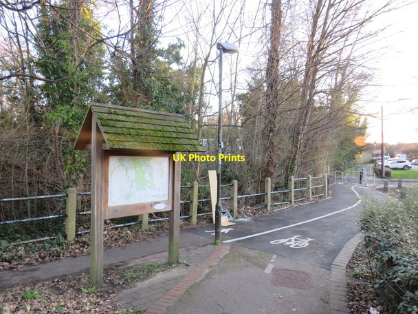 Photo 6"x4" Wandle Trail near St Helier Carshalton c2020
