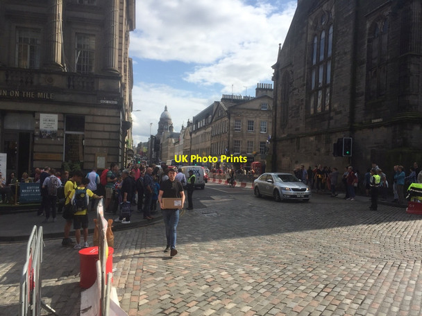 Photo 6"x4" The Tron during the Festival Edinburgh c2019