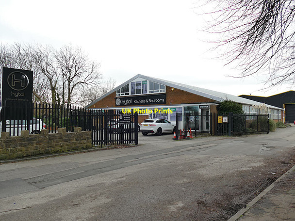 Photo 6"x4" Hytal Kitchens and Bedrooms, Fountain Street, Morley Morley\/SE2627 c2020