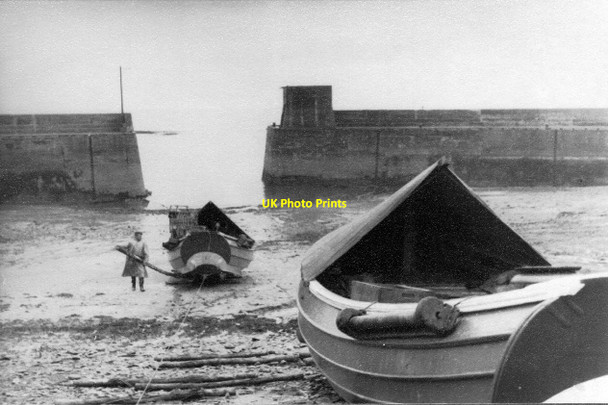 Photo 6"x4" Craster Harbour, 1964 \u00e2\u0080\u0093 1 Craster c1964