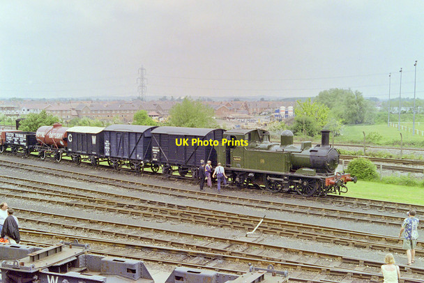 Photo 6"x4" 4866 and wagons, Didcot Railway Centre Didcot c2001