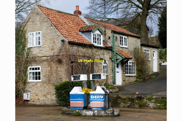 Photo 6"x4" Snainton : redundant petrol pumps Snainton c2020