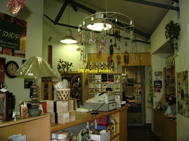 Photo 6"x4" Shop inside Lullingstone Park Visitor's Centre Timberden Bottom c2006